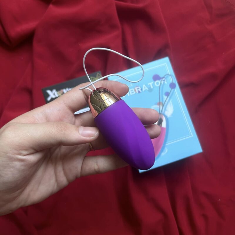 Trứng Rung Tình Yêu Không Dây Silicon Dùng Sạc 10 Chế Độ